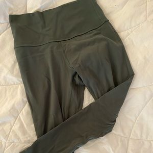 Lululemon align 21” crop. Size 6. Evergreen